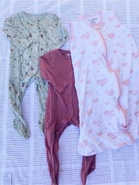 Kids Bedtime Bundle - 9-12 months - Sage Floral & Mauve Pyjamas & Sleepsack